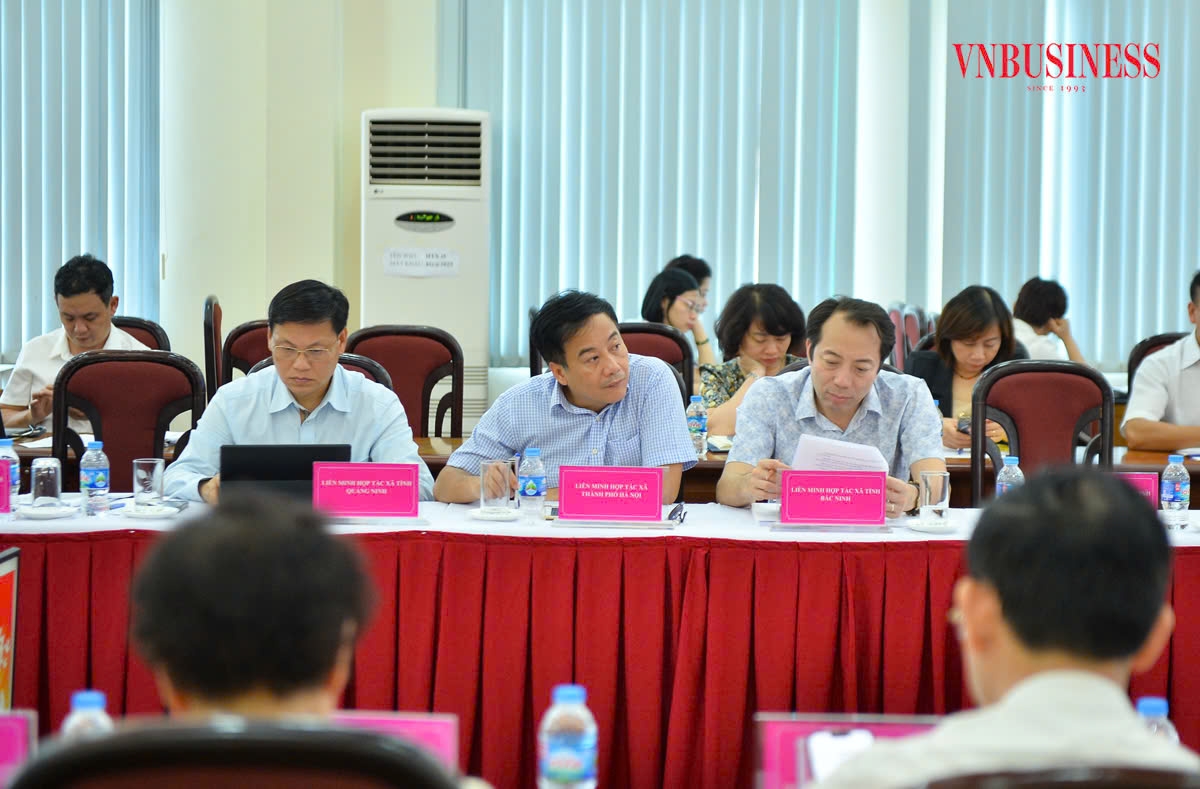 Đại diện Liên minh HTX một số tỉnh tham dự hội thảo.