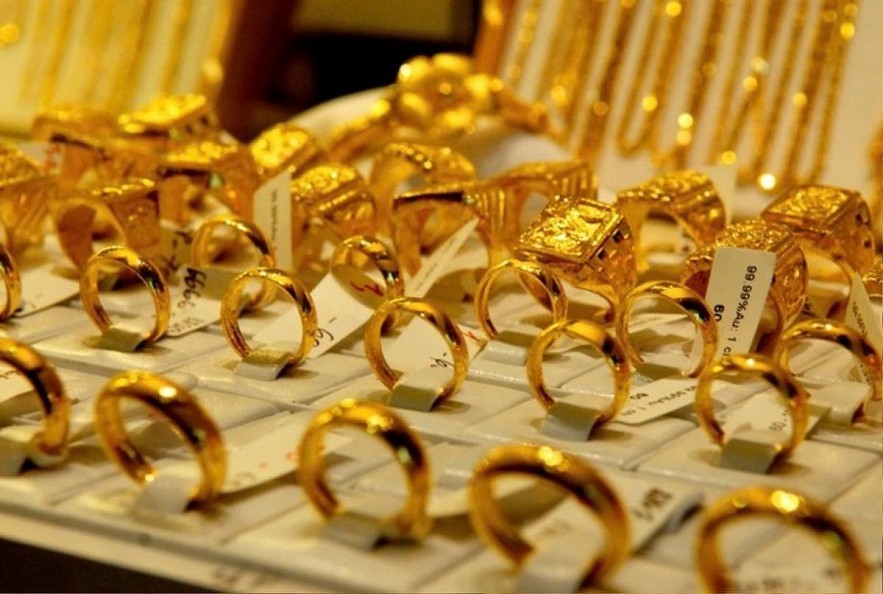 Giá vàng trong nước giảm theo thị trường thế giới.