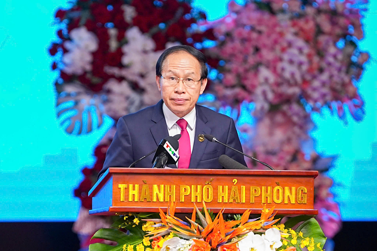 Bí thư Thành ủy Lê Tiến Châu phát biểu khai mạc.