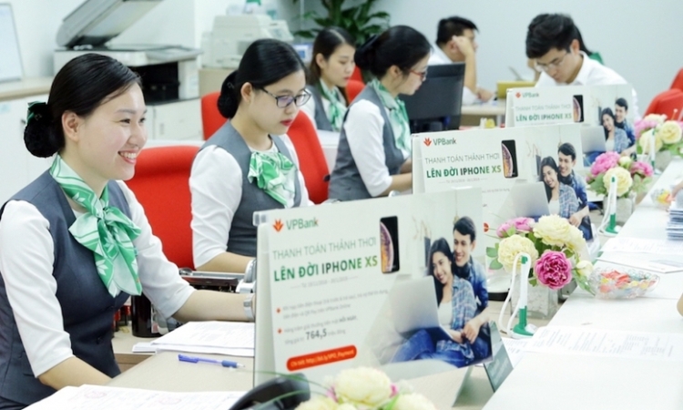 Đãi ngộ cao, ngân hàng vẫn khó tuyển dụng nhân sự công nghệ giỏi