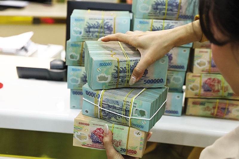 Lãi suất huy động ở mức thấp, thanh khoản của các ngân hàng dồi dào nhờ chính sách kìm giữ của NHNN.