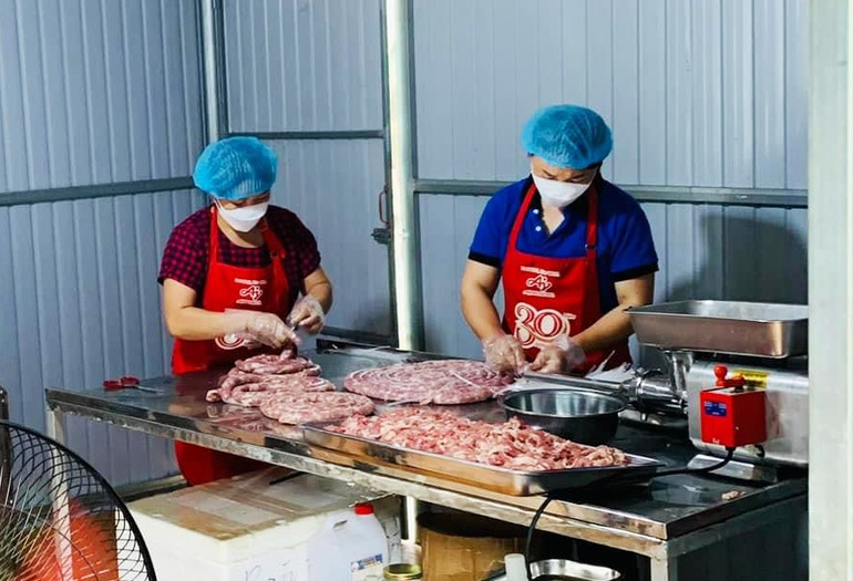 Việc chế biến đảm bảo tiêu chuẩn giúp khẳng định giá trị của đặc sản.