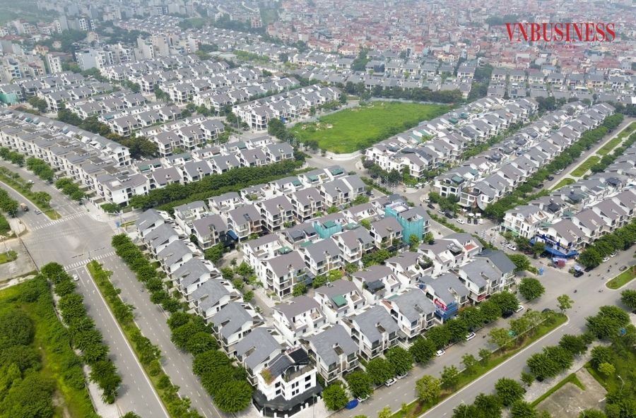 Đây là khu vực rất gần với khu đô thị Dương Nội - khu vực có giá bất động sản lên tới trên 200 triệu đồng/m2. Anh Tú