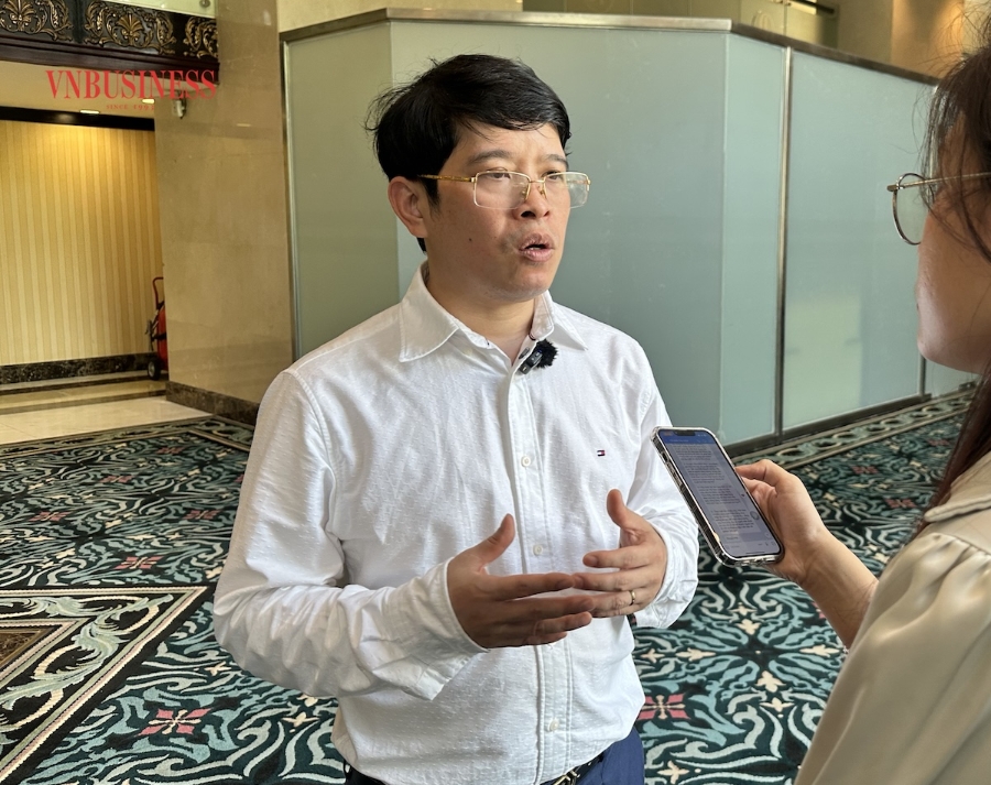 Chuyên gia cho rằng Việt Nam có thể học tập thế giới trong việc xây dựng cơ chế tín chỉ xe điện, tương tự California, áp dụng với các hãng sản xuất xe.