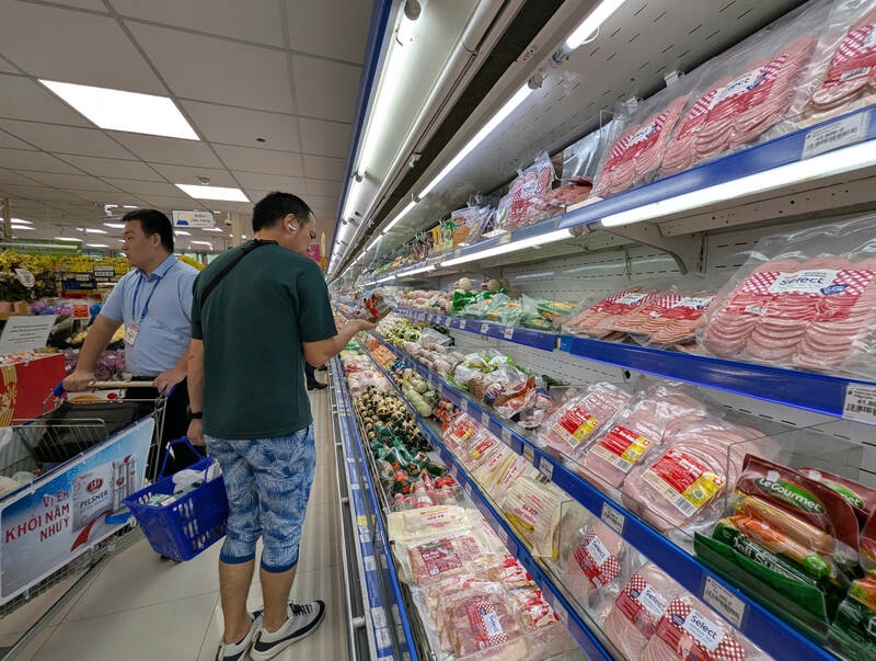 Bộ Tài chính đề xuất tăng mức giảm trừ gia cảnh.