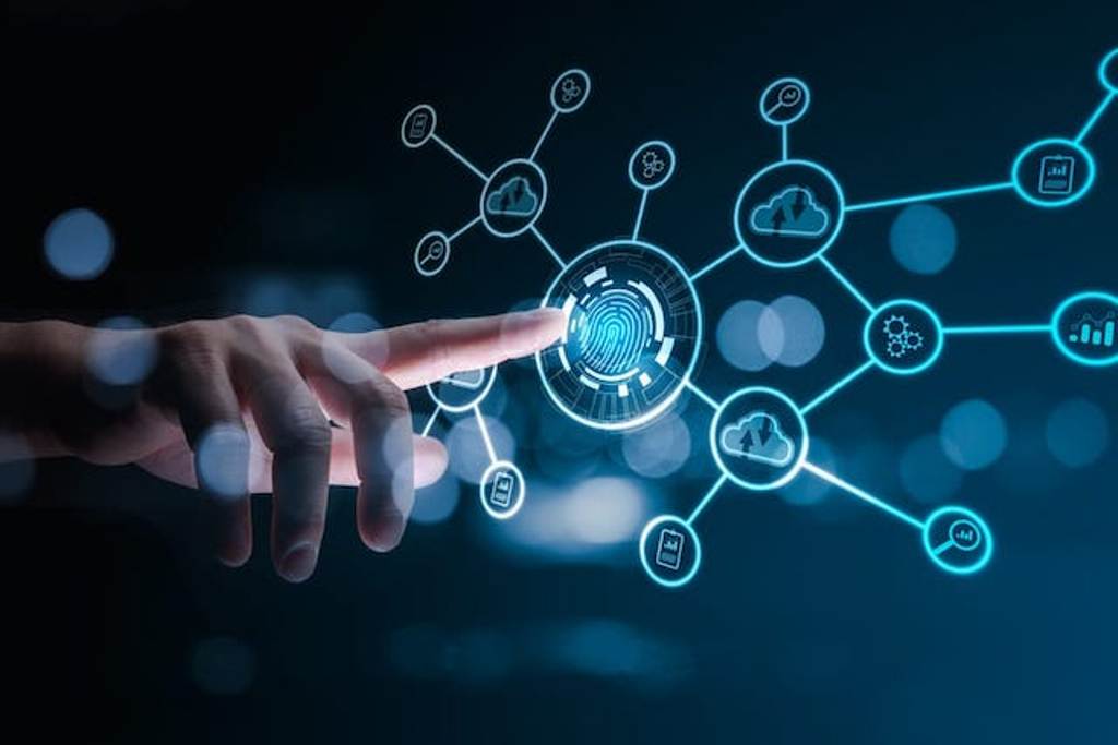 Chính phủ đã xác định tốc độ tăng trưởng GDP từ 8,3 - 8,5% trong năm 2025, tăng trưởng nhanh, tăng trưởng cao nhưng phải bền vững. Trong đó phát triển khoa học công nghệ, đổi mới sáng tạo, chuyển đổi số là một giải pháp quan trọng.