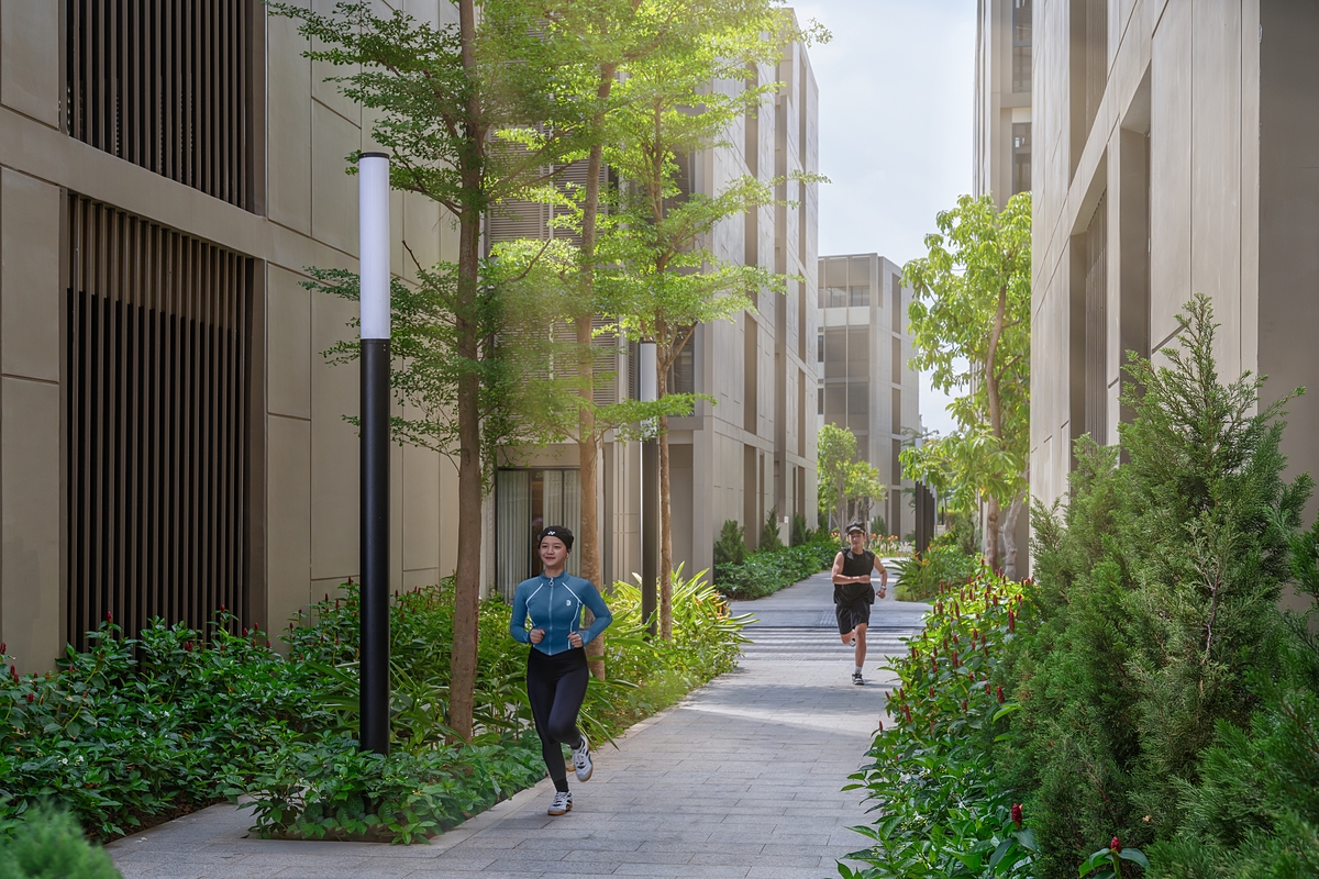 Không gian xanh thoáng mát giữa đô thị hiện đại.