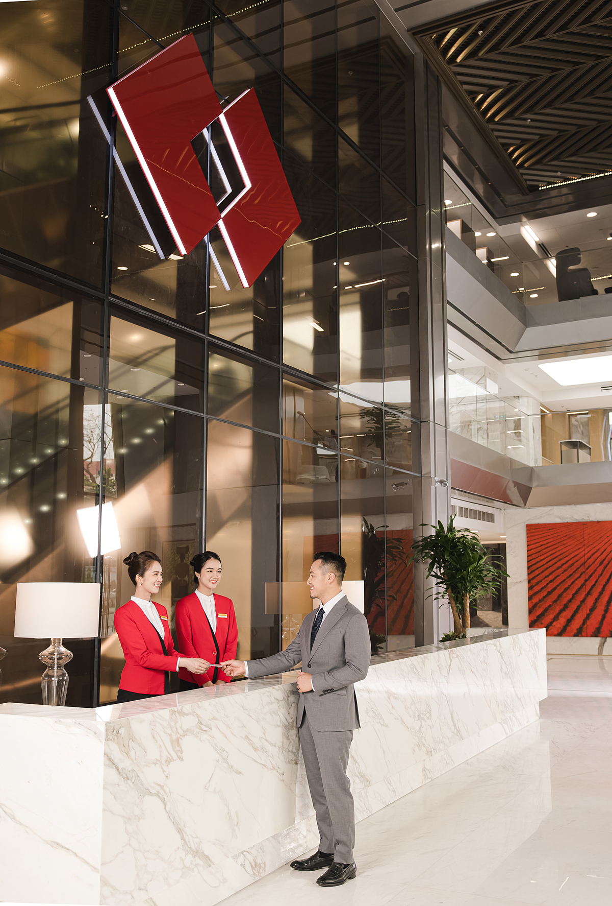 Hệ sinh thái tài chính Techcombank mở rộng với giấy phép thành lập công ty bảo hiểm nhân thọ từ Bộ Tài chính.