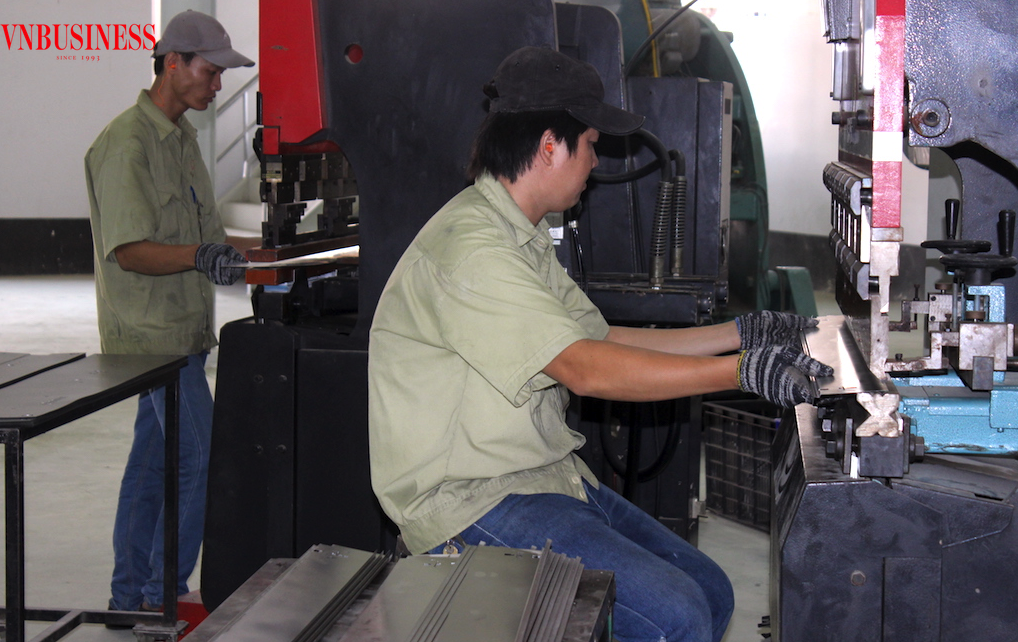 Các DN cơ khí nội địa đối mặt với nhiều khó khăn và vẫn đang dừng lại ở vai trò gia công, chưa làm chủ công nghệ lõi.