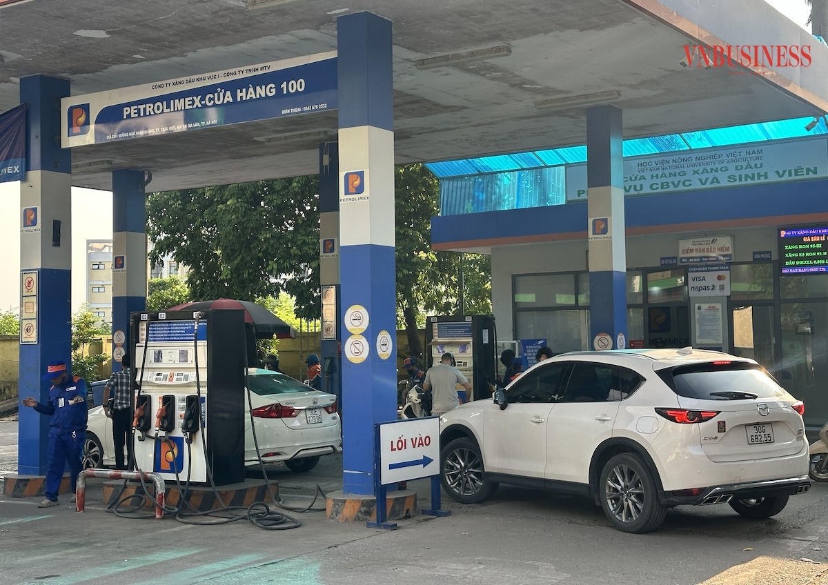 Giá xăng tiếp tục giảm so với kỳ điều hành trước.