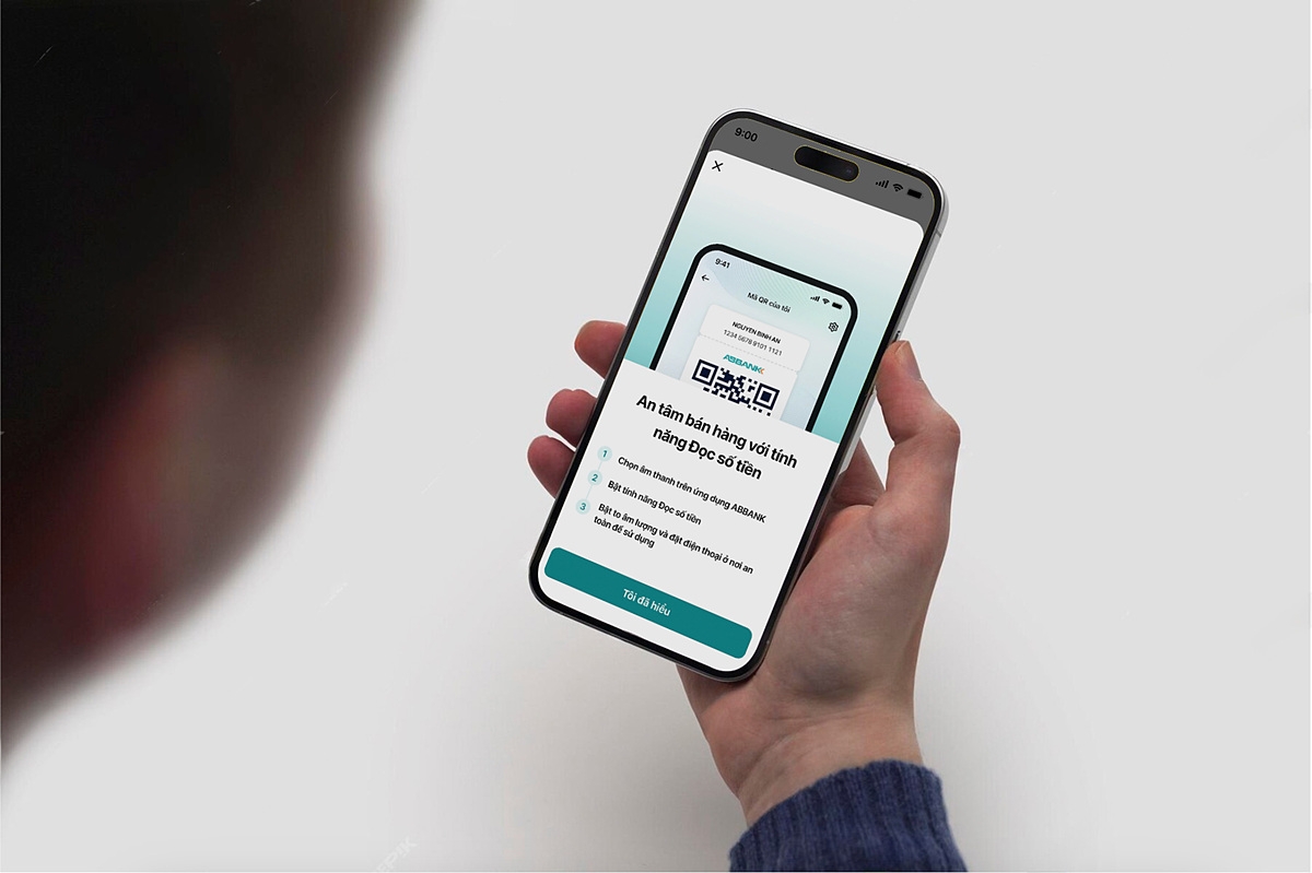 Ứng dụng ngân hàng số thế hệ mới ABBANK giúp hộ kinh doanh dễ dàng quản lý dòng tiền và nâng cao hiệu suất kinh doanh thông qua nhiều tính năng tiện ích.