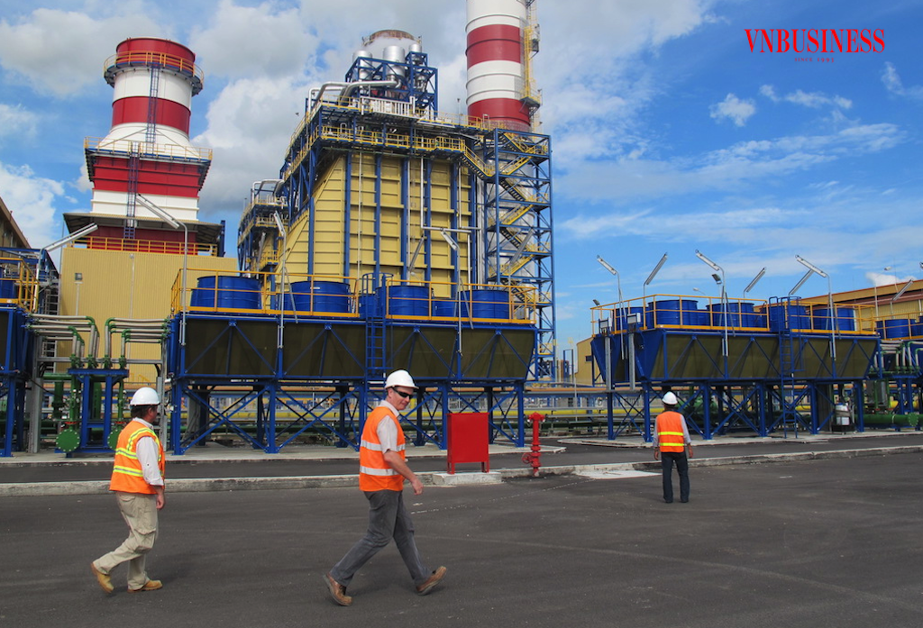 Nghịch lý trong ngành điện Việt Nam là vẫn nhập khẩu 100% thiết bị đóng cắt điện, đấu thầu có thiên vị thương hiệu ngoại.