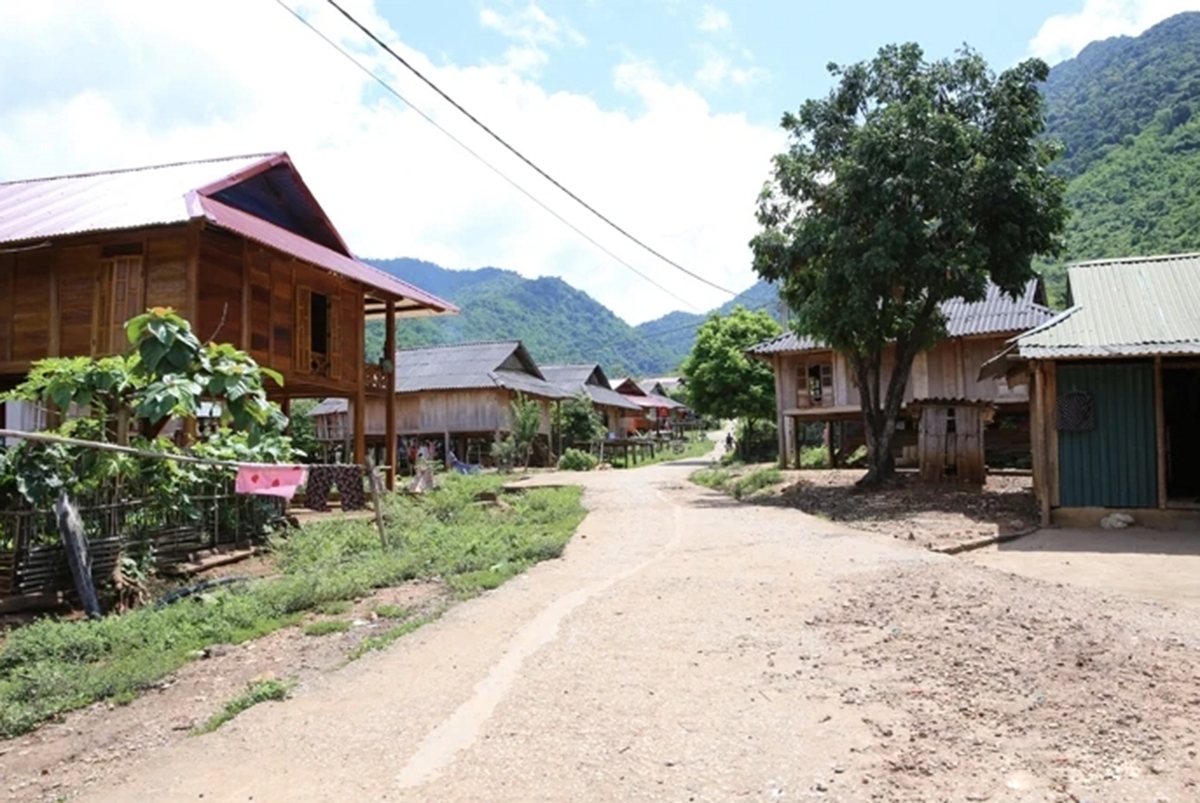 Diện mạo nông thôn mới ở nhiều bản vùng cao tỉnh Thanh Hóa ngày càng khởi sắc.