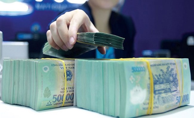 Siết vốn ngắn hạn cho vay trung dài hạn: Ngân hàng tìm cách cân đối thanh khoản