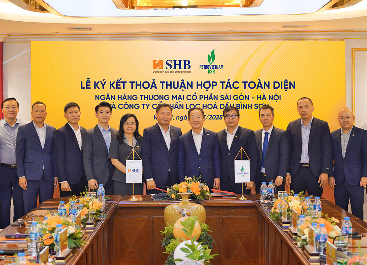 SHB đã và đang tiếp tục hợp tác toàn diện với các đối tác chiến lược là các Tập đoàn kinh tế lớn Nhà nước & tư nhân trong nước và quốc tế phát triển chiến lược toàn diện hệ sinh thái, chuỗi cung ứng các Doanh nghiệp vệ tinh, Doanh nghiệp vừa và nhỏ và khách hàng cá nhân.