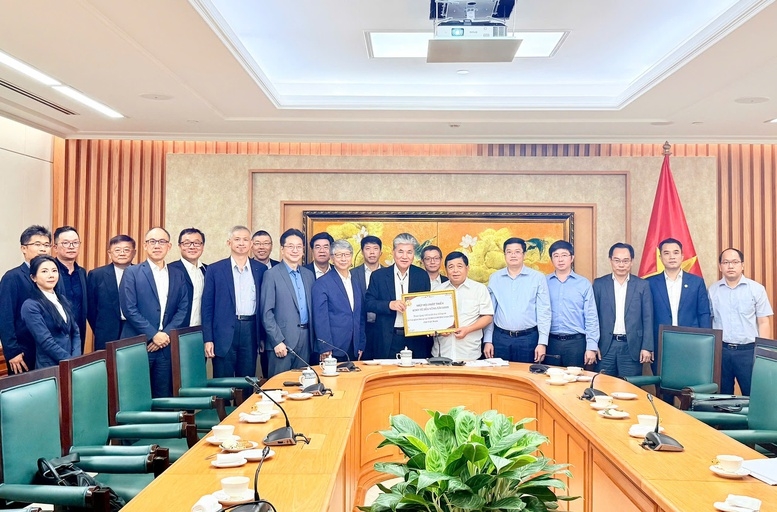 Phó Thủ tướng Chính phủ Nguyễn Chí Dũng đã chỉ đạo Bộ Tài chính phối hợp với Hiệp hội Phát triển kinh tế bền vững Đài Loan chuẩn bị các điều kiện cần thiết để nhóm chuyên gia sớm chính thức hoạt động, tham vấn cho Việt Nam. Ảnh: VGP