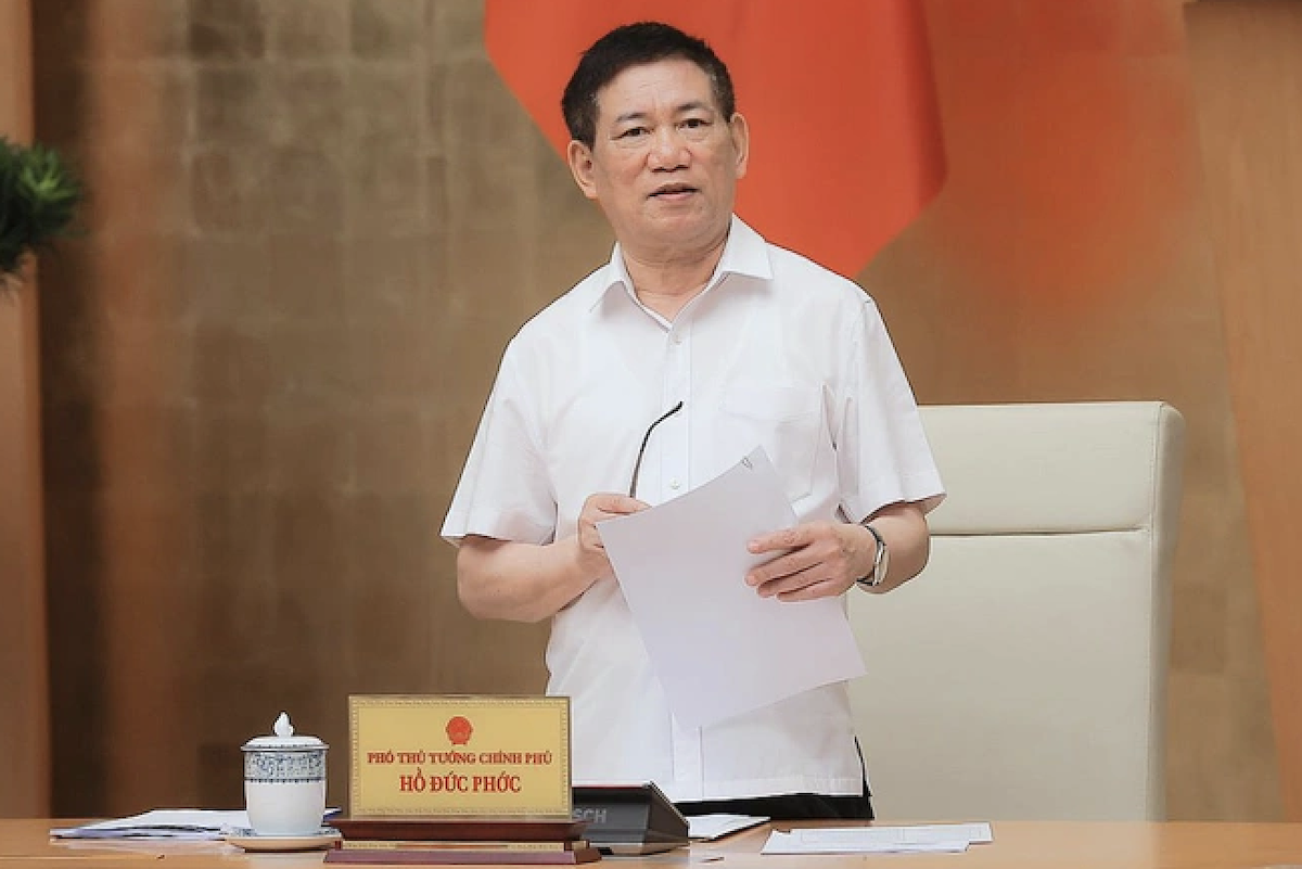 Phó thủ tướng chủ trì cuộc họp - Ảnh: VGP