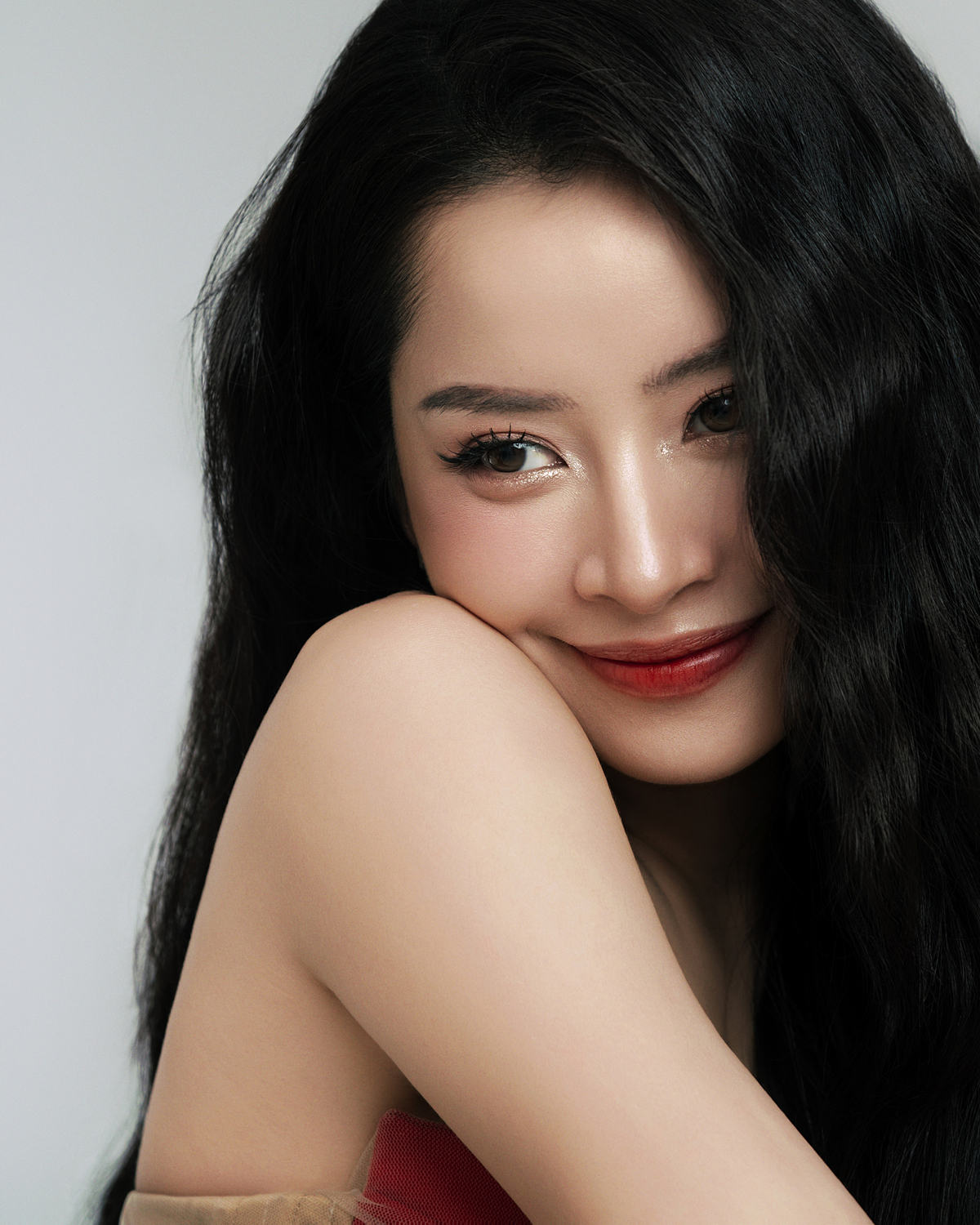 Chi Pu là cái tên đầu tiên trong dàn nghệ sĩ biểu diễn chính thức xác nhận tham gia sự kiện.