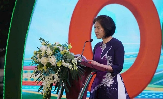 Phó Chủ tịch Liên minh HTX Việt Nam Nguyễn Thị Hoài Linh phát biểu tại Hội chợ.