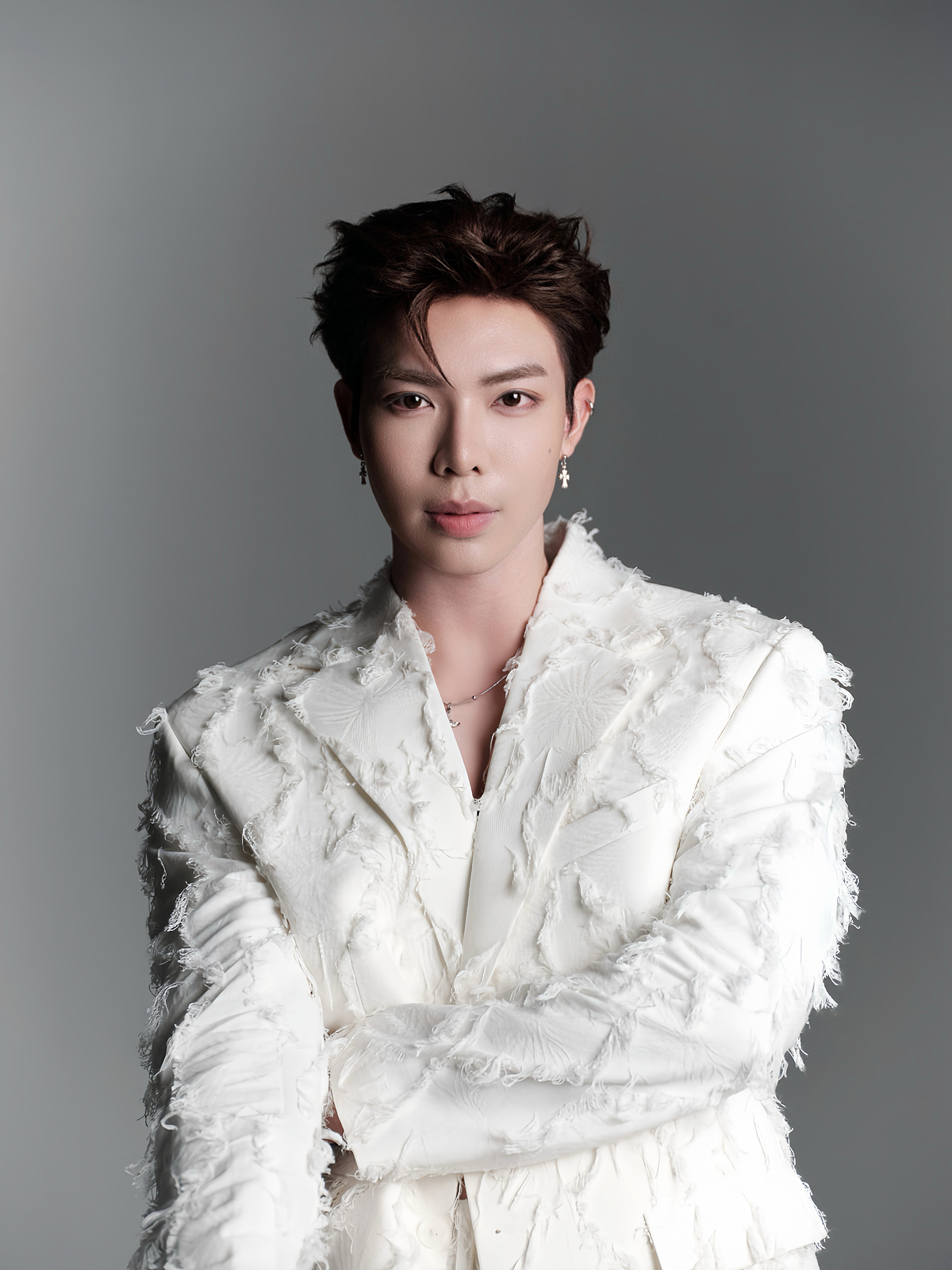 Erik luôn góp mặt trong top đầu các BXH V-pop nhiều năm qua.