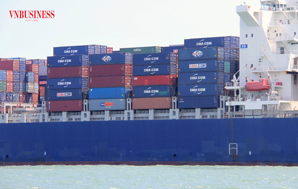 Việc thu phí hạ tầng cảng biển ở Tp.HCM đến nay có nhiều điểm bất cập.