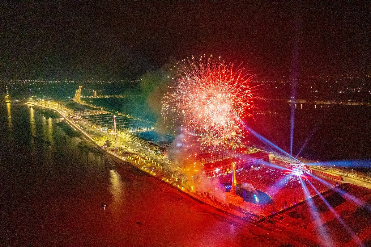 Kế cận các tiện ích vui chơi, giải trí đẳng cấp, Royal Boulevard sẽ đón hàng triệu lượt khách đổ về mỗi năm.