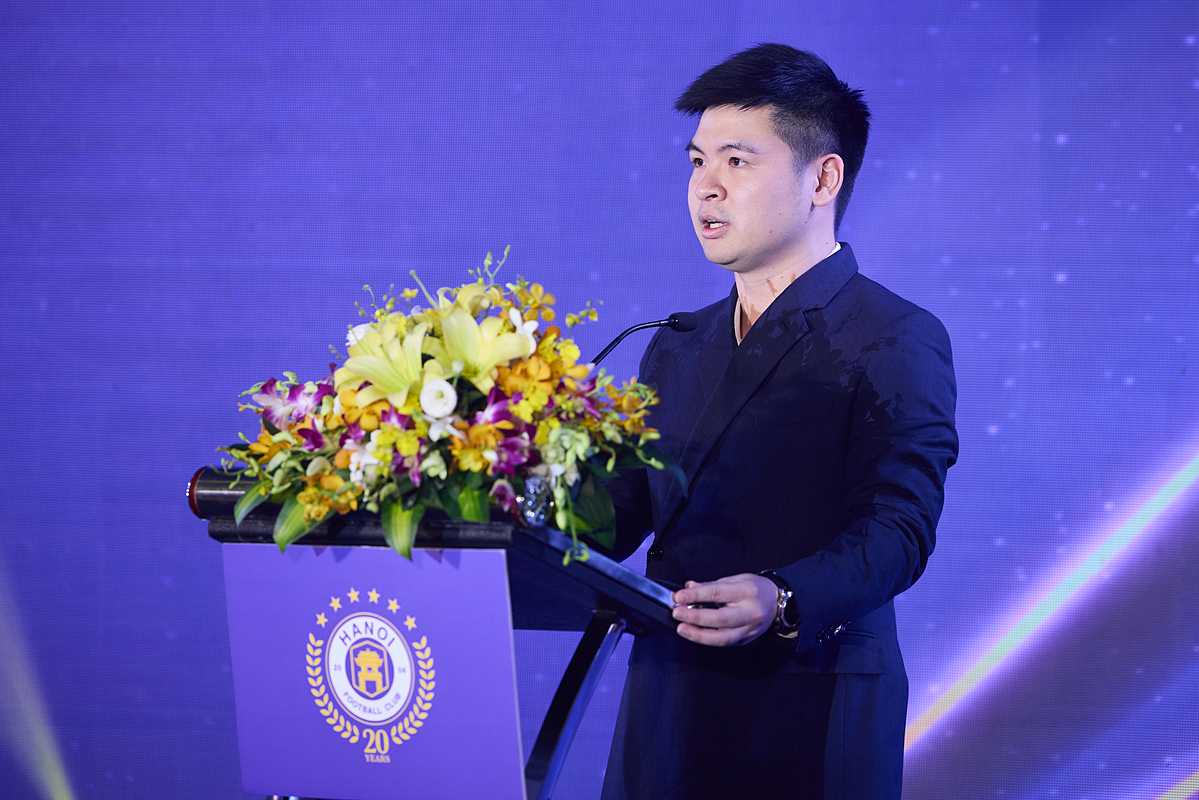 Ông Đỗ Vinh Quang, Chủ tịch HĐQT Vietravel Airlines, Chủ tịch CLB Bóng đá Hà Nội phát biểu tại sự kiện.