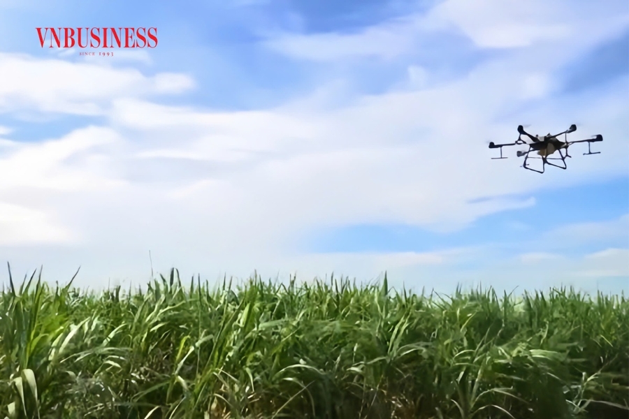 Máy bay UAV hỗ trợ sản xuất nông nghiệp trên địa bàn tỉnh.