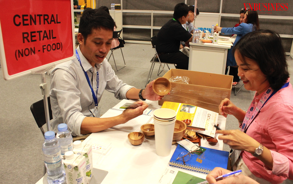 Các DN Việt trong ngành hàng thủ công mỹ nghệ cần có tầm nhìn lớn khi kết nối với nhà thu mua quốc tế.