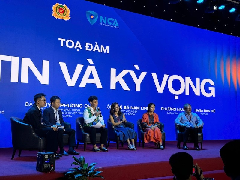 Tại hội nghị KOL với kỷ nguyên vươn mình của dân tộc, các diễn giả cho rằng, có khá nhiều KOL vi phạm pháp luật, đạo đức, trái thuần phong mỹ tục, nhưng chưa có các quy định cụ thể về quản lý các KOL sao cho hiệu quả.