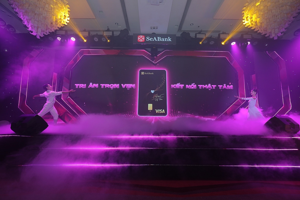 Bắt nguồn từ sự “để tâm” tới nhu cầu khách hàng và tâm nguyện kết nối giá trị nhân văn đúng với tinh thần cốt lõi của sản phẩm “Tâm giao - Tâm an - Tâm lành”, thẻ Visa SeASoul 2in1 được thiết kế với sứ mệnh mang tới cho khách hàng hành trình trải nghiệm tài chính đầy cảm xúc.