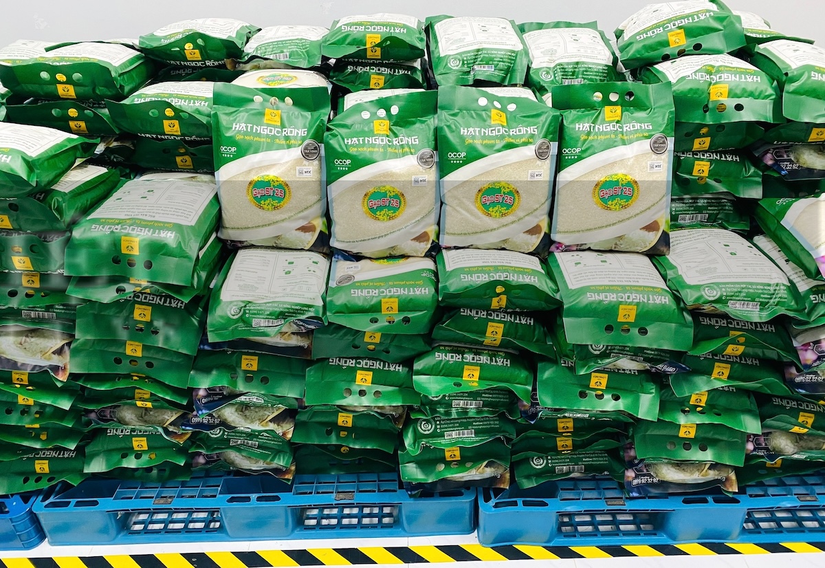 Sản phẩm gạo của hợp tác xã nông nghiệp Long Hiệp.
