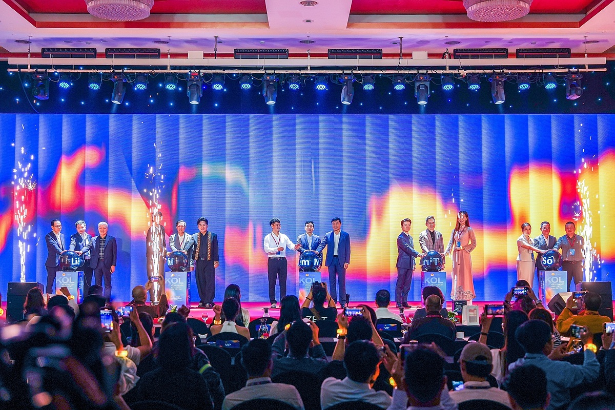 Ông Đỗ Quang Vinh trở thành thành viên của Liên minh “Niềm tin số”, góp phần xây dựng những kết nối bền vững.