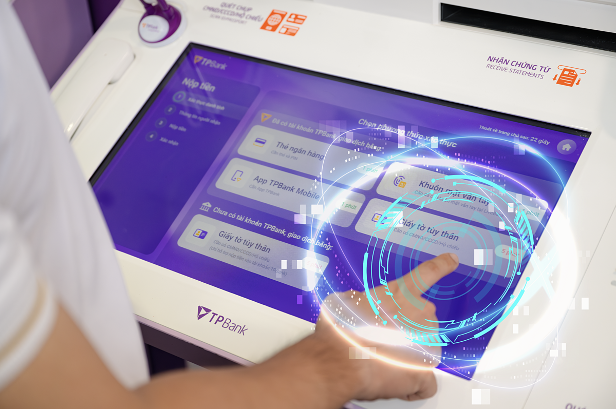 TPBank là ngân hàng đầu tiên tại Việt Nam vận hành mô hình ngân hàng tự động toàn diện với LiveBank.