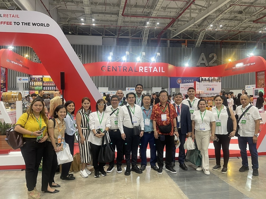 Nhóm các doanh nghiệp thuộc Phòng Thương mại và Công nghiệp Philippines khu vực tỉnh Quezon tham dự chuỗi sự kiện Kết nối cung ứng hàng hoá quốc tế năm 2024.