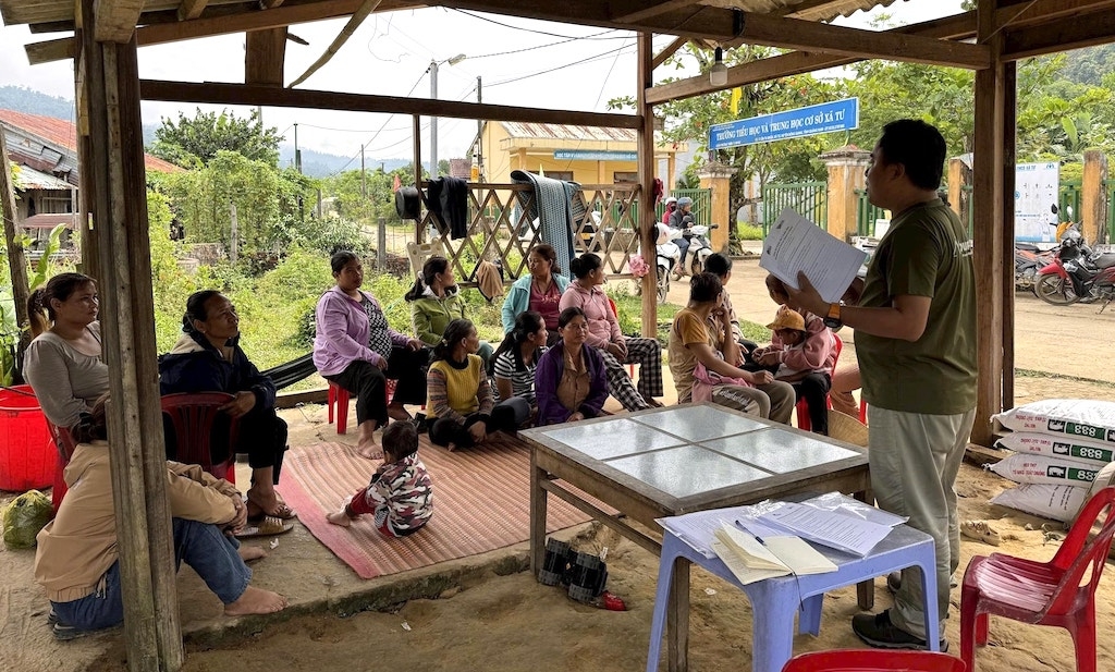 Ở xã Sông Vàng đang triển khai dự án phát triển các mô hình sinh kế cho phụ nữ dân tộc thiểu số theo hướng kinh tế xanh.