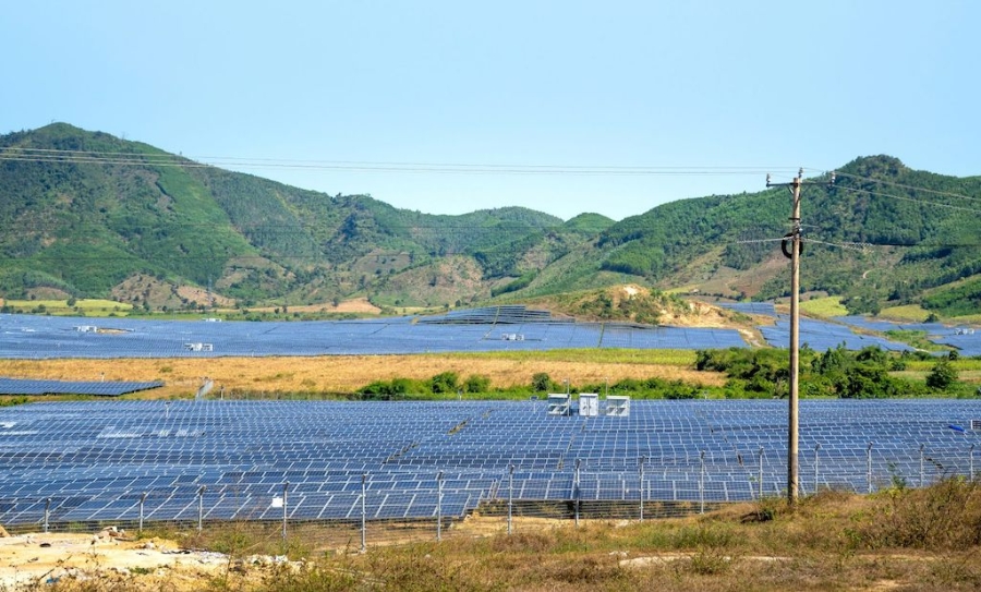 Lĩnh vực điện mặt trời có khả năng triển khai nhanh, được dự đoán sẽ đưa vào phát triển trước năm 2028 nhằm đảm bảo cung cấp điện hiệu quả cho giai đoạn 2026-2028.