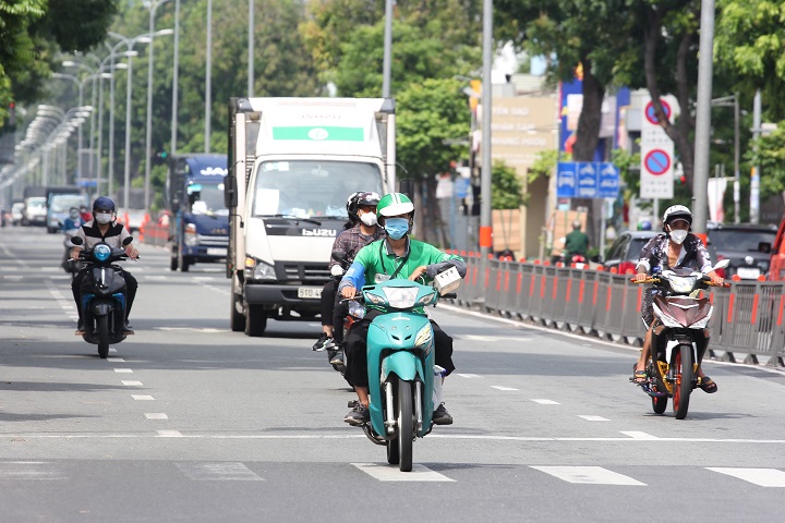 Phần lớn shipper sử dụng xe chạy bằng nhiên liệu xăng.