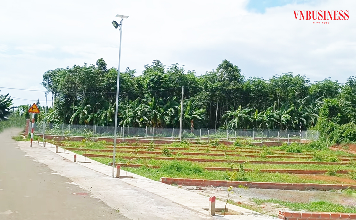 Việc chuyển đổi từ đất ruộng lên đất thổ cư vướng bài toán chi phí không nhỏ với nhà đầu tư.