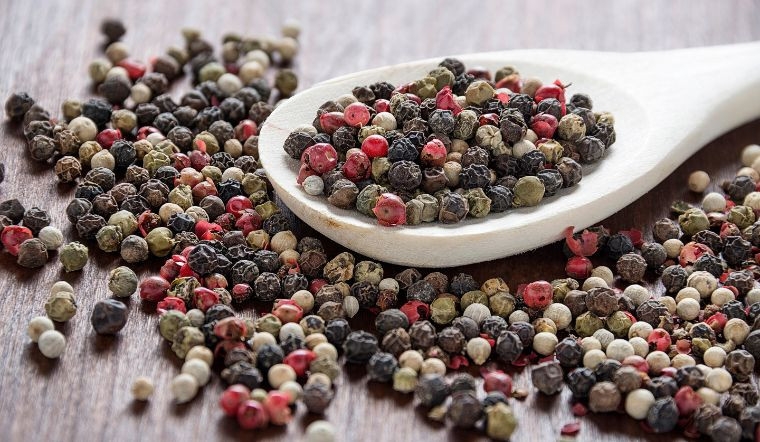 Hồ tiêu tăng 2.000 đồng/kg tại các vùng trồng trọng điểm.