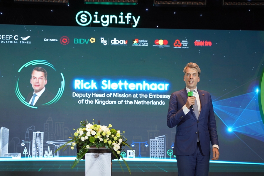 Ông Rick Slettenhaar, Phó Đại sứ Vương quốc Hà Lan tại Việt Nam phát biểu.