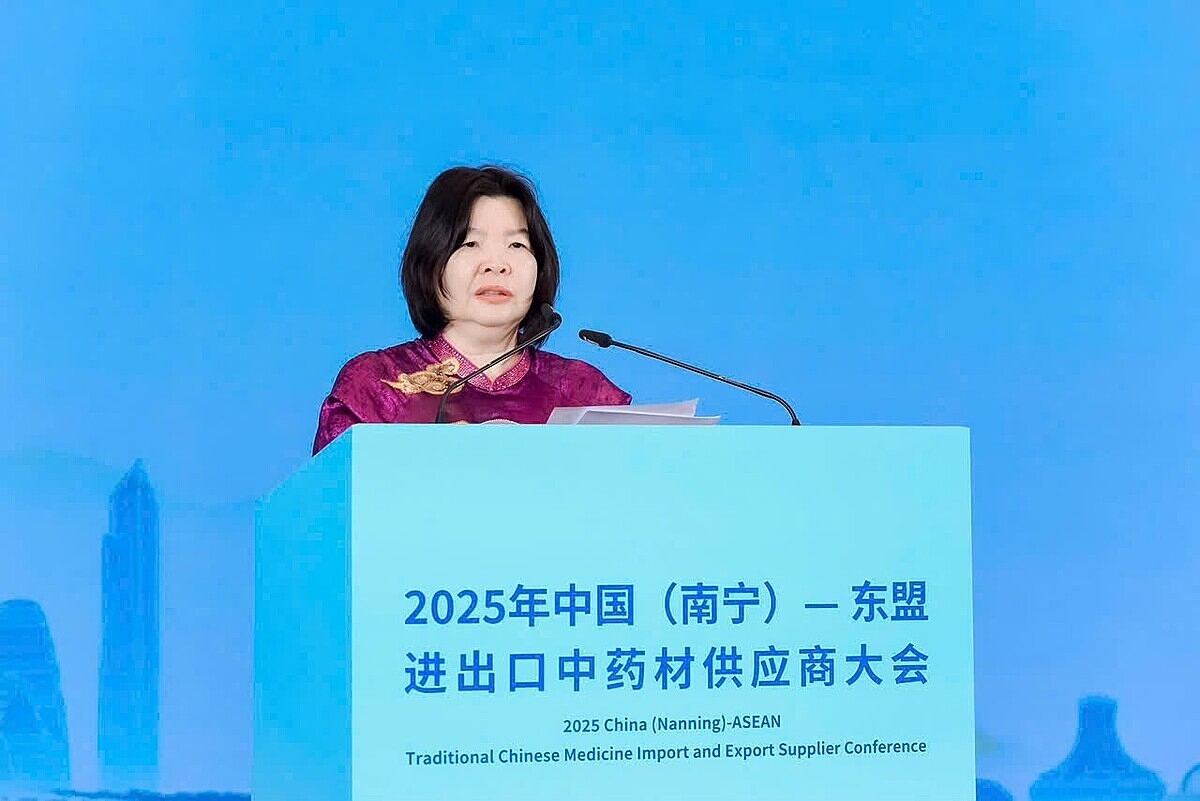 Chủ tịch Liên minh HTX Việt Nam Cao Xuân Thu Vân phát biểu tại Hội nghị.