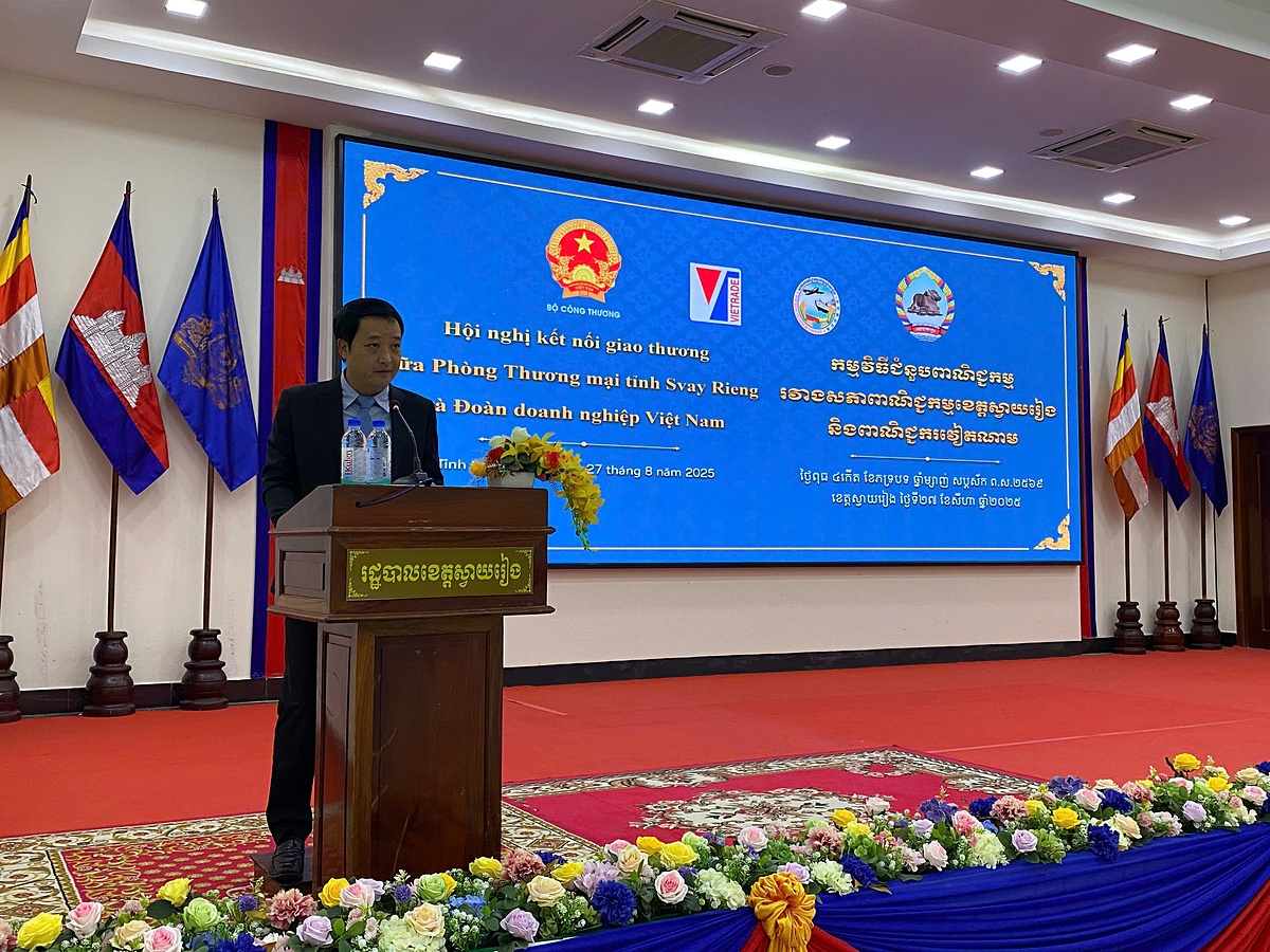 Ông Bùi Quang Hưng, Phó Cục trưởng Cục Xúc tiến thương mại tại hội nghị.