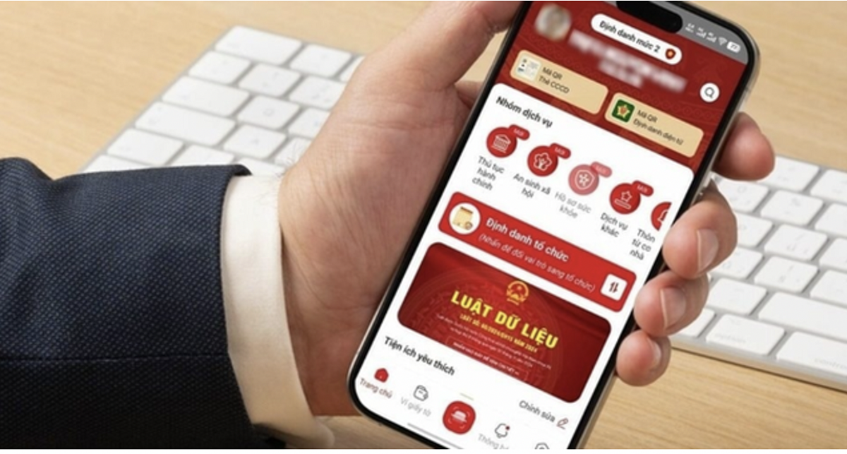 Cơ quan Công an khuyến cáo người dân chỉ sử dụng ứng dụng VNeID chính thống khi thực hiện các thủ tục an sinh xã hội.
