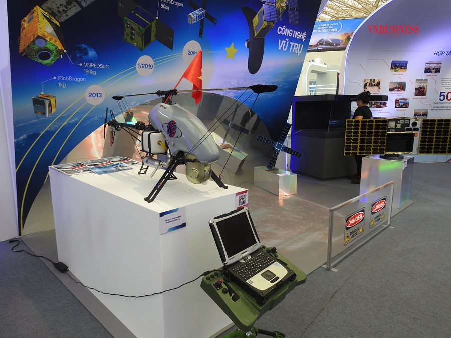 Trưng bày công nghệ vũ trụ Việt Nam tại Triển lãm thành tựu đất nước 80 năm.