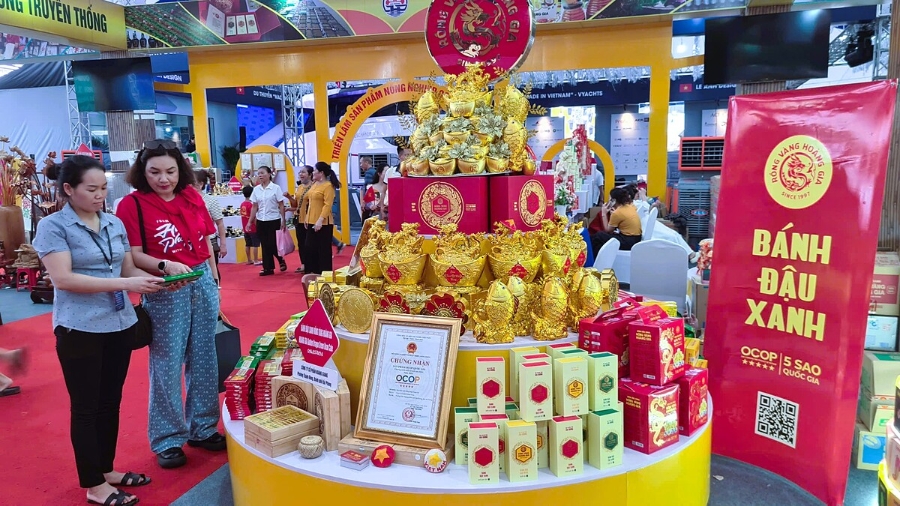 Một trong những sản phẩm đạt tiêu chuẩn Ocop là bánh đậu xanh của Hải Phòng.