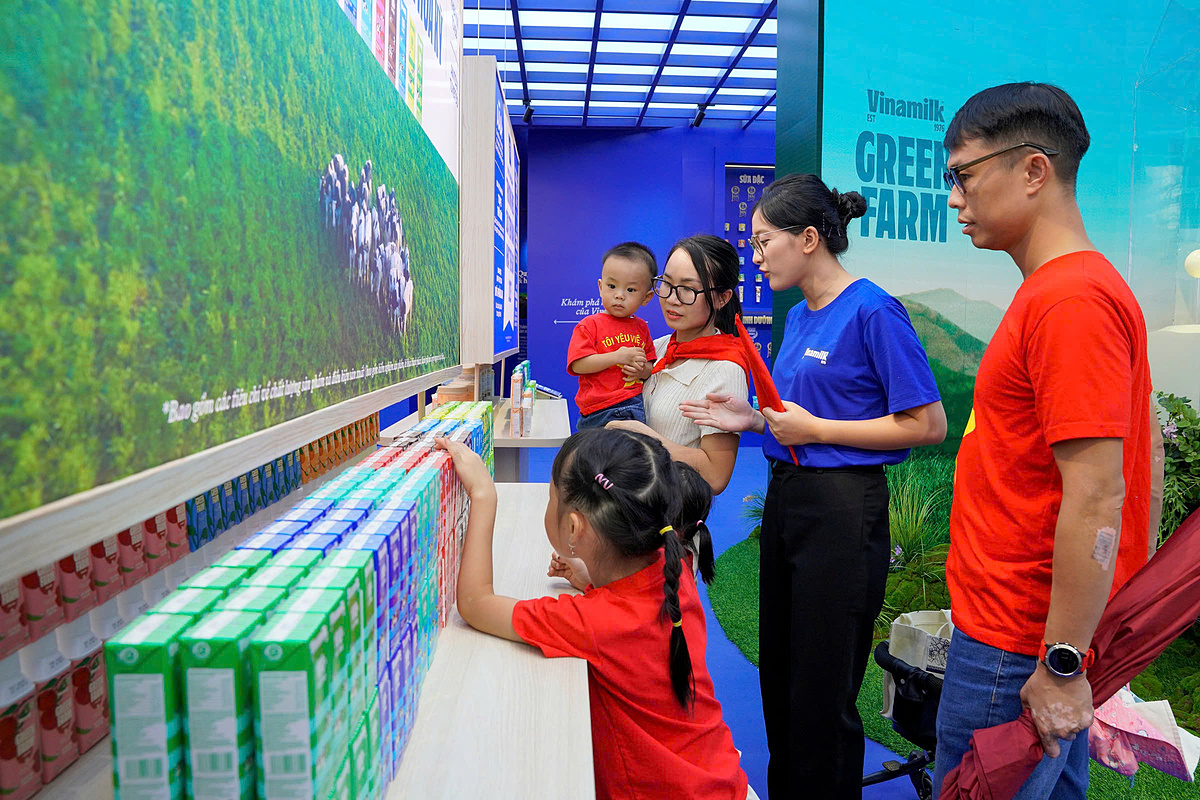 Vinamilk – Sản phẩm quốc dân gắn bó với các gia đình và nhiều thế hệ người Việt Nam. &lpar;Ảnh: Nguyễn Đông&rpar;