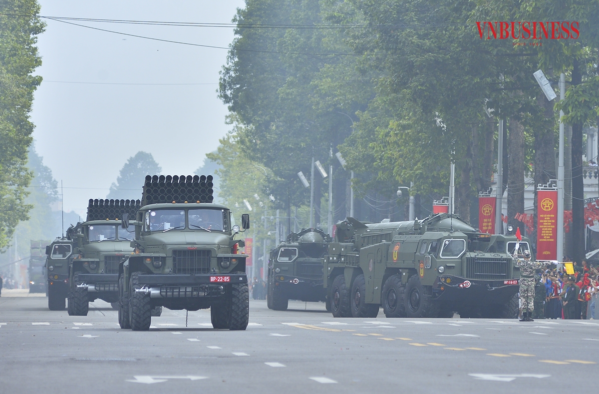 Cũng tại buổi lễ, lần đầu tiên cho ra mắt một số phương tiện kỹ thuật, khí tài quân sự hiện đại hiện đại do các Tập đoàn, Công ty công nghiệp quốc phòng Việt Nam nghiên cứu và phát triển.