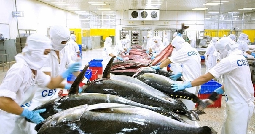 Bộ Nông nghiệp và Môi trường đề nghị Bộ Ngoại giao và các bộ, ngành liên quan khẩn trương xây dựng kế hoạch ứng phó cho thủy sản Việt Nam.