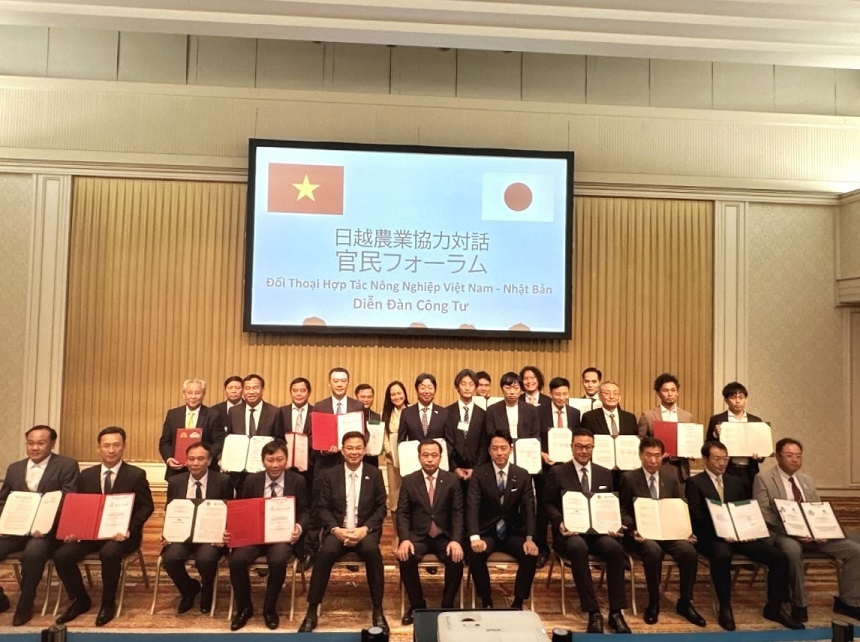 10 bản ghi nhớ hợp tác về kinh doanh, thương mại và đầu tư giữa các doanh nghiệp hai bên đã được ký kết, công bố tại Hội nghị cấp cao Đối thoại hợp tác nông nghiệp Việt Nam-Nhật Bản.